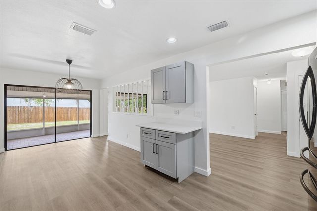 8522 CALADESI ISLAND DRIVE, Temple Terrace, FL 33637