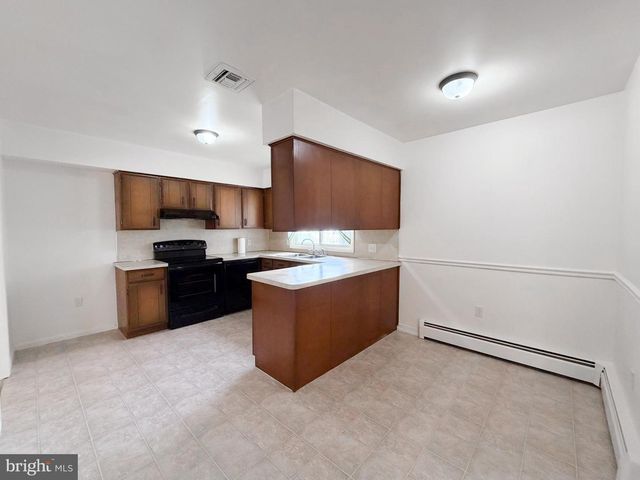 106 MALVERN DR, Manchester, PA 17345