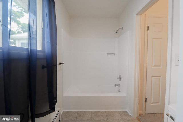 106 MALVERN DR, Manchester, PA 17345