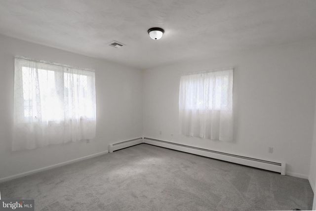 106 MALVERN DR, Manchester, PA 17345