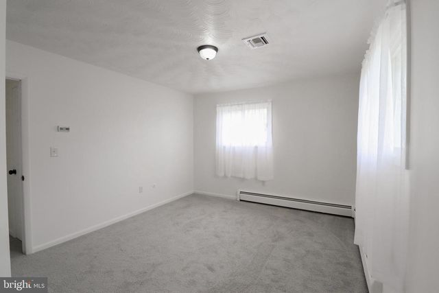 106 MALVERN DR, Manchester, PA 17345