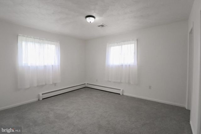 106 MALVERN DR, Manchester, PA 17345