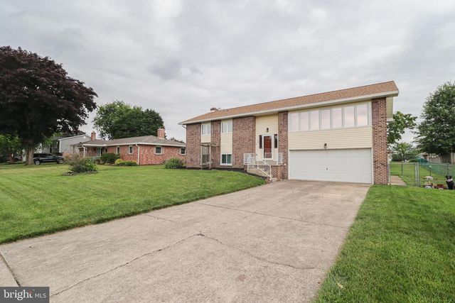 106 MALVERN DR, Manchester, PA 17345