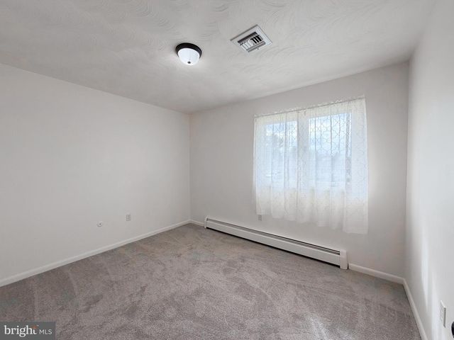 106 MALVERN DR, Manchester, PA 17345