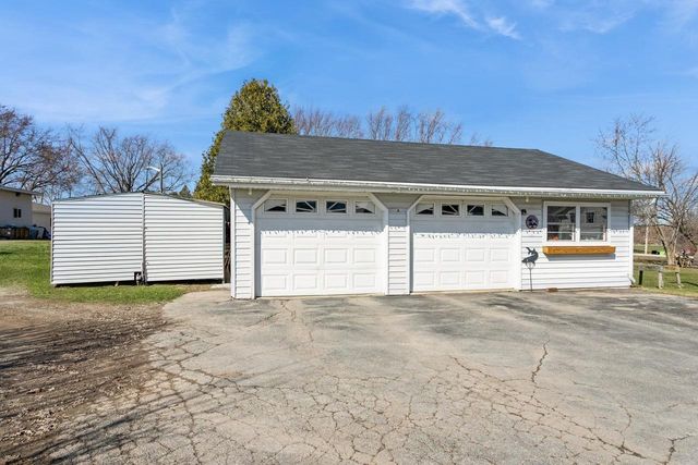 W1580 US HWY 151, Chilton, WI 53014