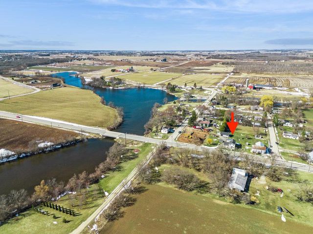 W1580 US HWY 151, Chilton, WI 53014