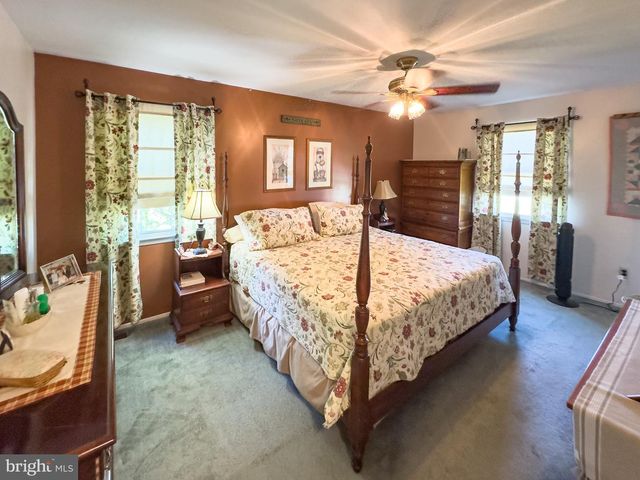 7 SHERWOOD CT, Westampton, NJ 08060