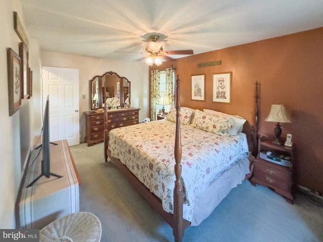 7 SHERWOOD CT, Westampton, NJ 08060