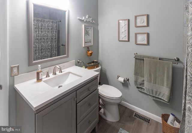 7 SHERWOOD CT, Westampton, NJ 08060