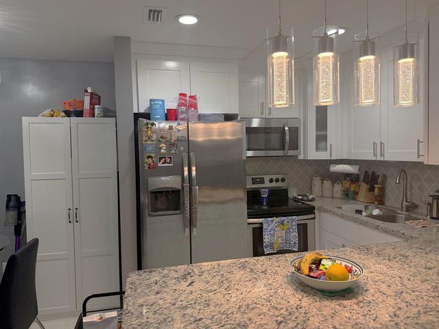 6575 W 27th Court 21-46, Hialeah, FL 33016