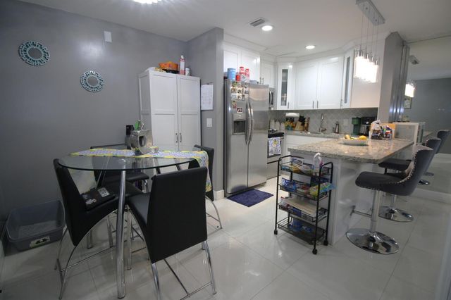 6575 W 27th Court 21-46, Hialeah, FL 33016