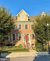 260 GORDON RD, Robbinsville, NJ 08691