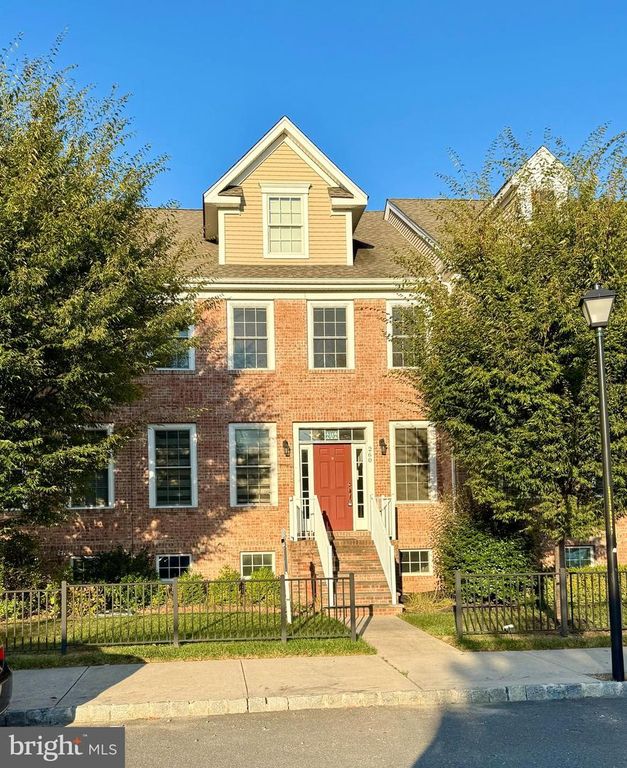 260 GORDON RD, Robbinsville, NJ 08691