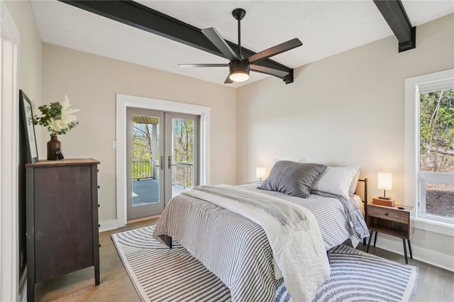 68 Raven Road, Landrum, SC 29356