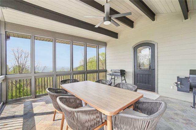 68 Raven Road, Landrum, SC 29356