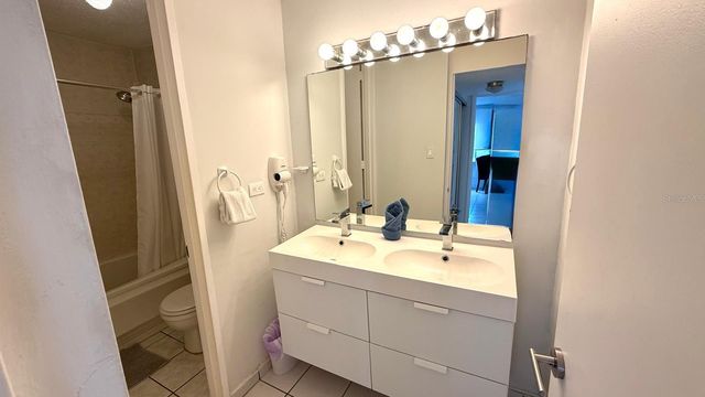 37 AVE. ISLA VERDE 1716, Carolina, PR 00979