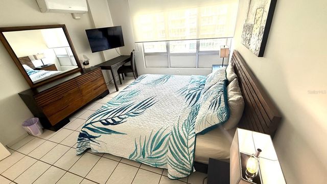 37 AVE. ISLA VERDE 1716, Carolina, PR 00979