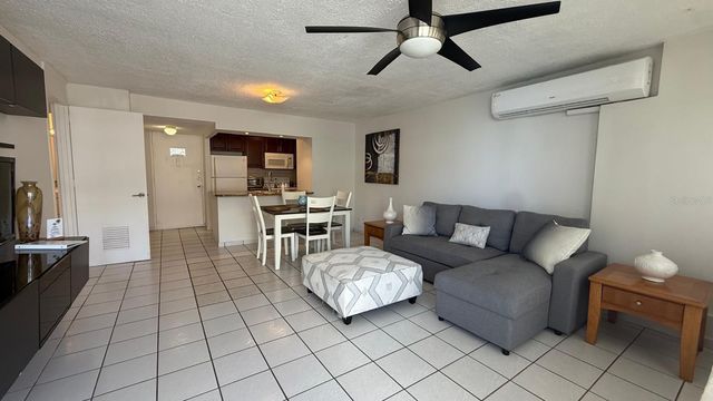 37 AVE. ISLA VERDE 1716, Carolina, PR 00979