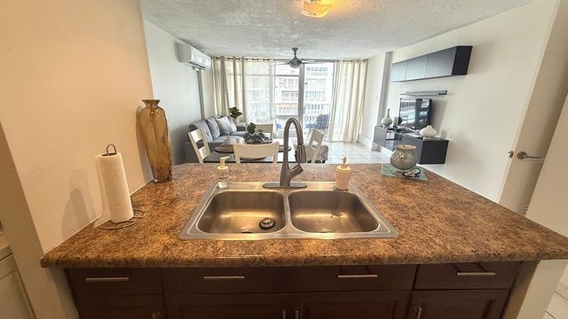 37 AVE. ISLA VERDE 1716, Carolina, PR 00979