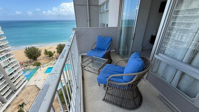 37 AVE. ISLA VERDE 1716, Carolina, PR 00979