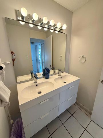 37 AVE. ISLA VERDE 1716, Carolina, PR 00979