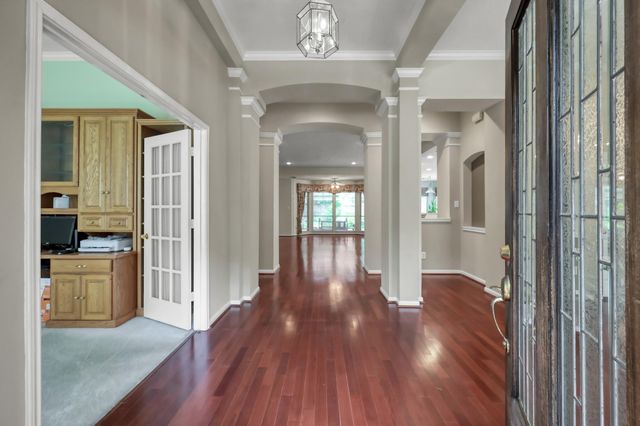 6307 Threeflower Lane, Houston, TX 77345