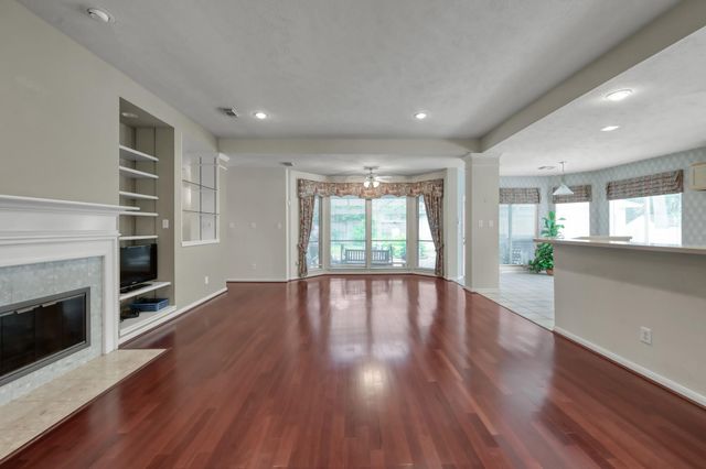 6307 Threeflower Lane, Houston, TX 77345