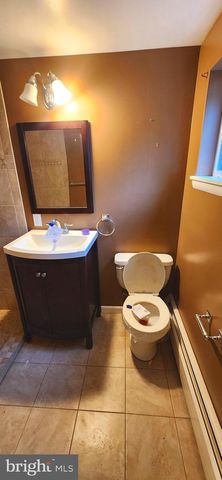 680 S PLEASANT AVE, Dallastown, PA 17313