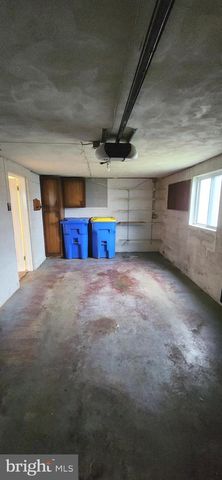 680 S PLEASANT AVE, Dallastown, PA 17313