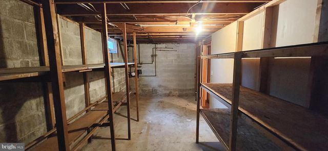 680 S PLEASANT AVE, Dallastown, PA 17313