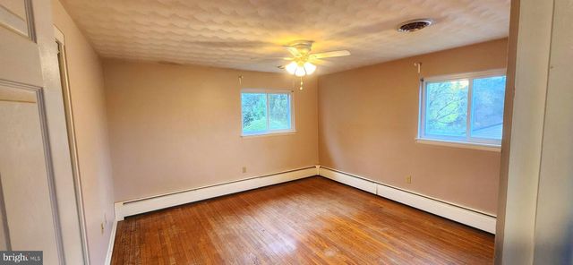 680 S PLEASANT AVE, Dallastown, PA 17313