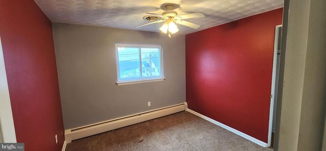 680 S PLEASANT AVE, Dallastown, PA 17313