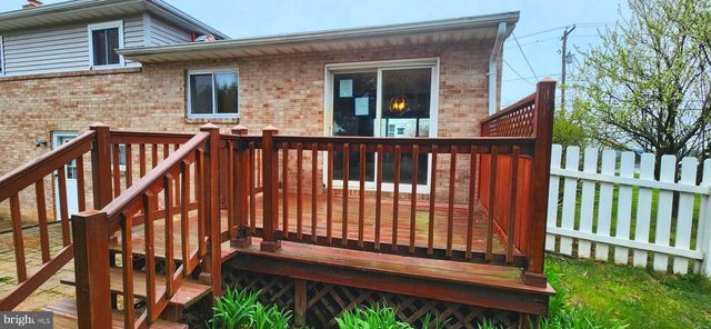 680 S PLEASANT AVE, Dallastown, PA 17313