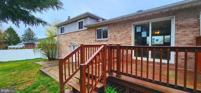 680 S PLEASANT AVE, Dallastown, PA 17313
