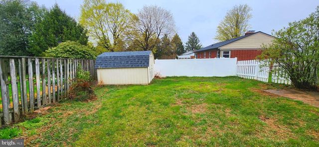 680 S PLEASANT AVE, Dallastown, PA 17313