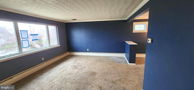 680 S PLEASANT AVE, Dallastown, PA 17313