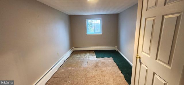 680 S PLEASANT AVE, Dallastown, PA 17313