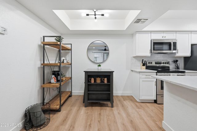 4444 E PARADISE VILLAGE Parkway N 135, Phoenix, AZ 85032
