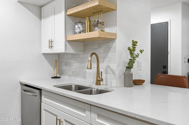 4444 E PARADISE VILLAGE Parkway N 135, Phoenix, AZ 85032