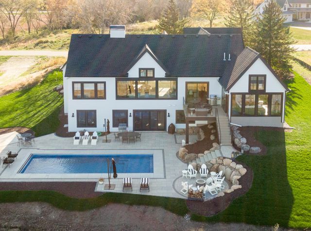 730 Lakeview Parkway, Mound, MN 55364