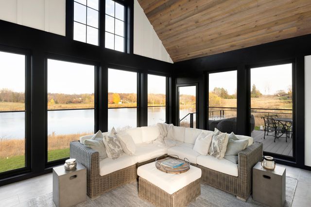 730 Lakeview Parkway, Mound, MN 55364