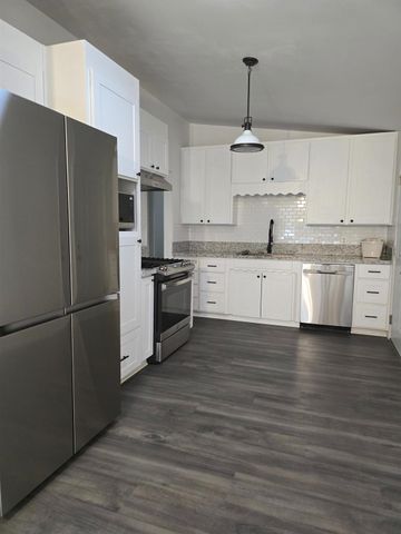 2469 Fernandez Dr, Sacramento, CA 95822