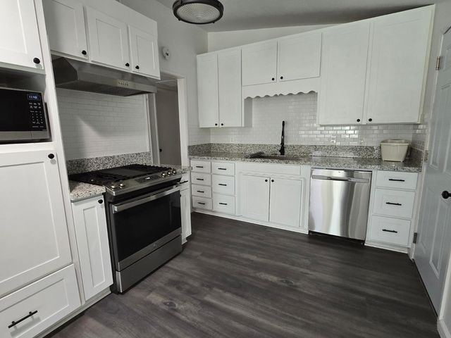 2469 Fernandez Dr, Sacramento, CA 95822