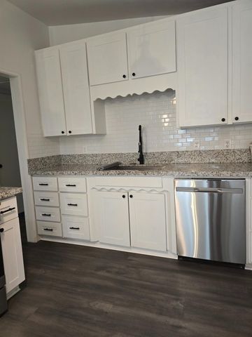 2469 Fernandez Dr, Sacramento, CA 95822