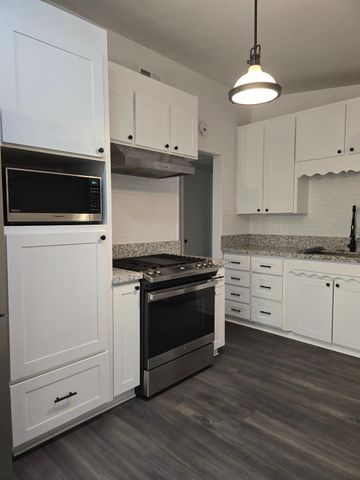 2469 Fernandez Dr, Sacramento, CA 95822