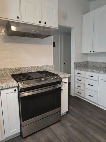 2469 Fernandez Dr, Sacramento, CA 95822