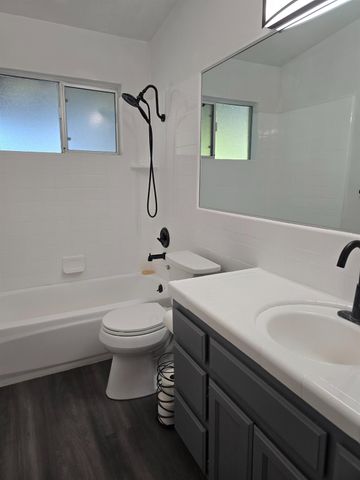 2469 Fernandez Dr, Sacramento, CA 95822