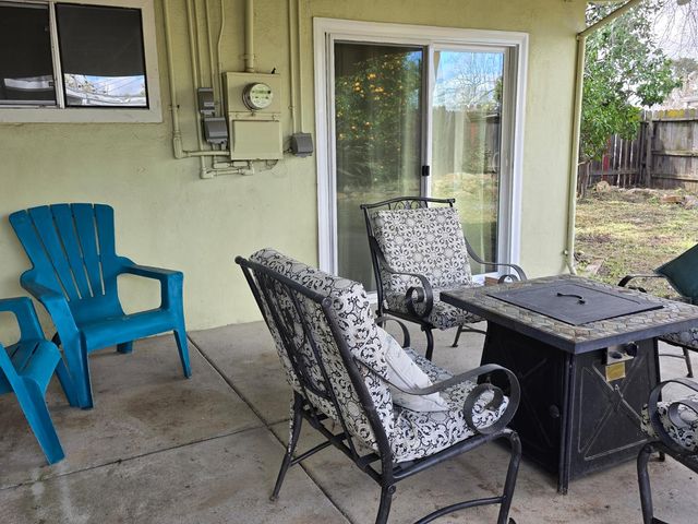 2469 Fernandez Dr, Sacramento, CA 95822