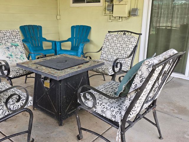 2469 Fernandez Dr, Sacramento, CA 95822