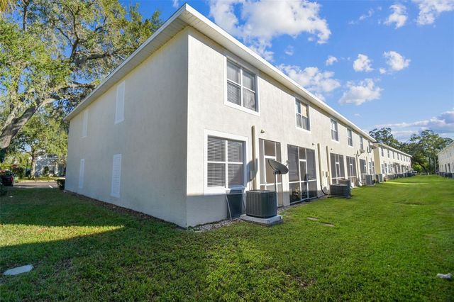 3430 HIGH HAMPTON CIRCLE, Tampa, FL 33610